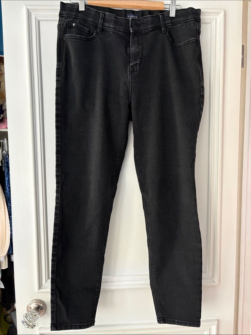 Curve Appeal Women's Skinny Jeans in Black